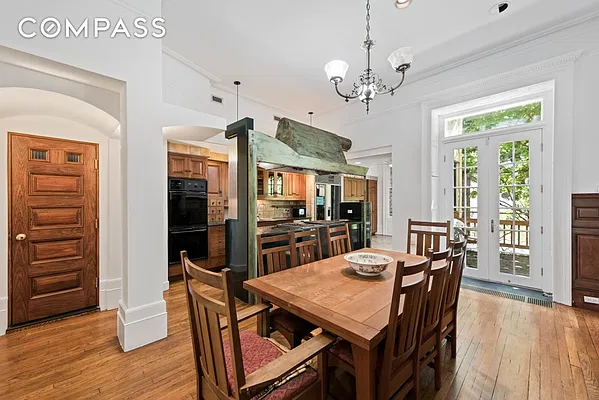 Sold by Compass | media 5