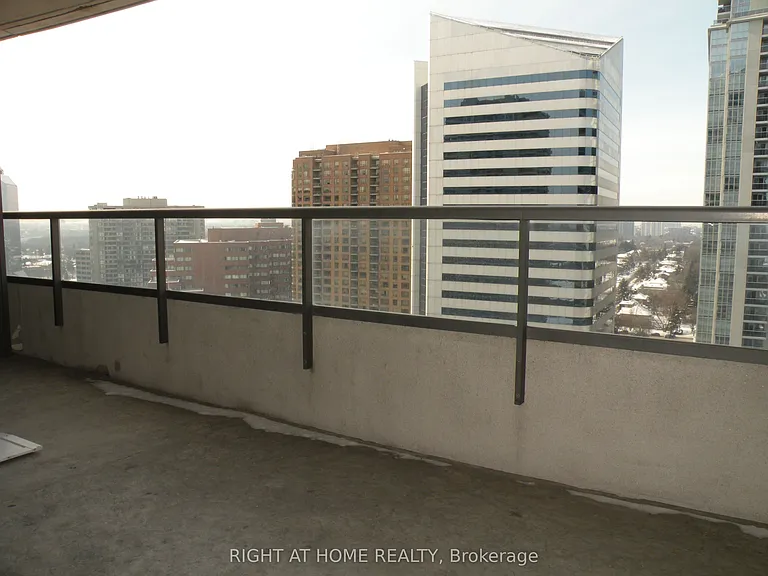 23 Hollywood Ave #2501 — Photo 11