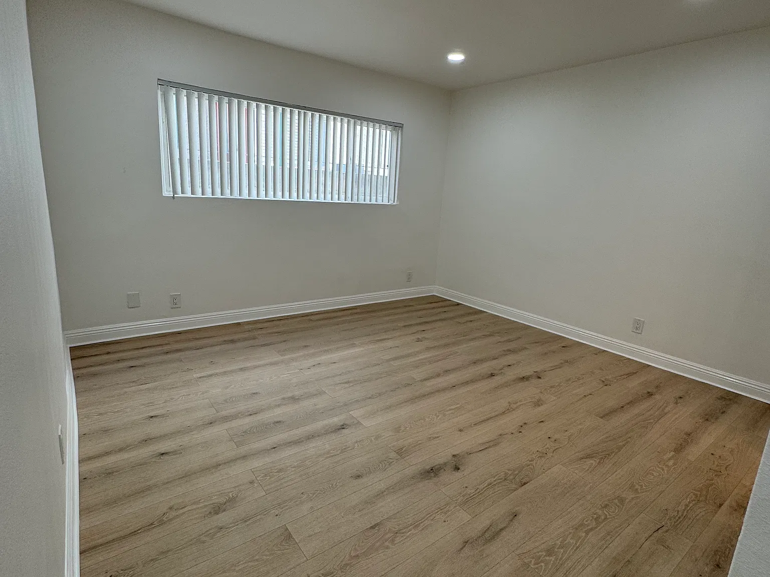 4412 Ventura Canyon Ave — Photo 4