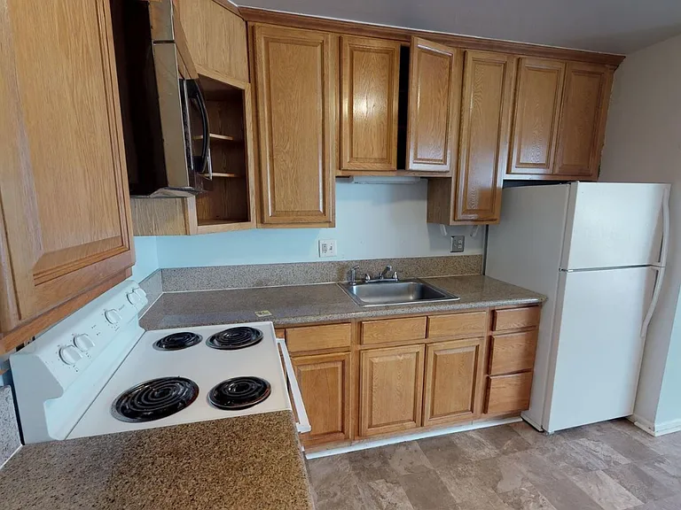 723 S Main St — Photo 5