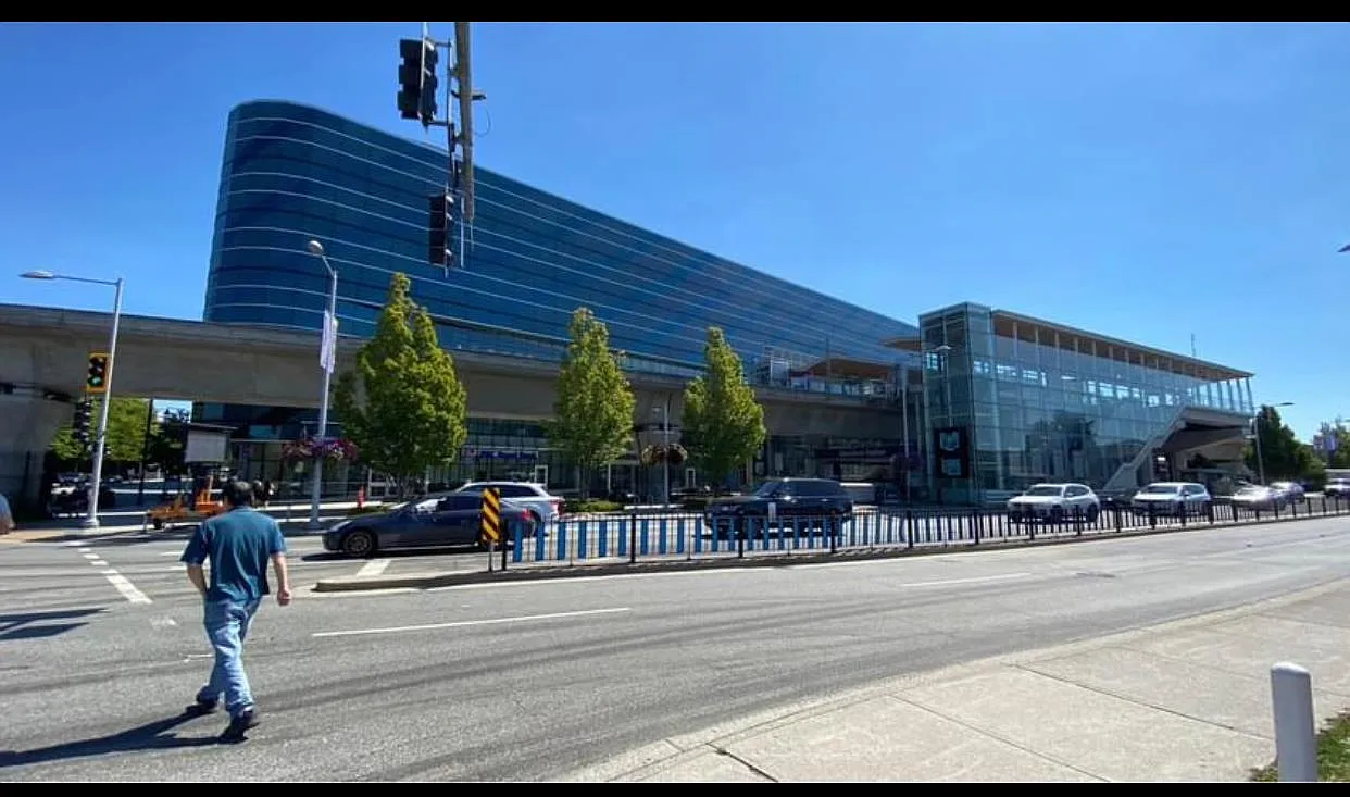 1 bed, 880 sqft, $4,900 — Photo 1