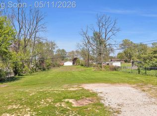 33152 Ann Arbor Trl, Westland, MI 48185