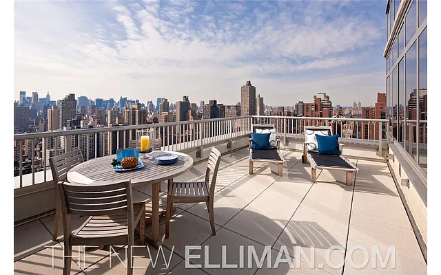 Sold by Douglas Elliman | media 26