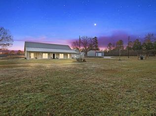 9810 N County Road 2142, Tatum, TX 75691
