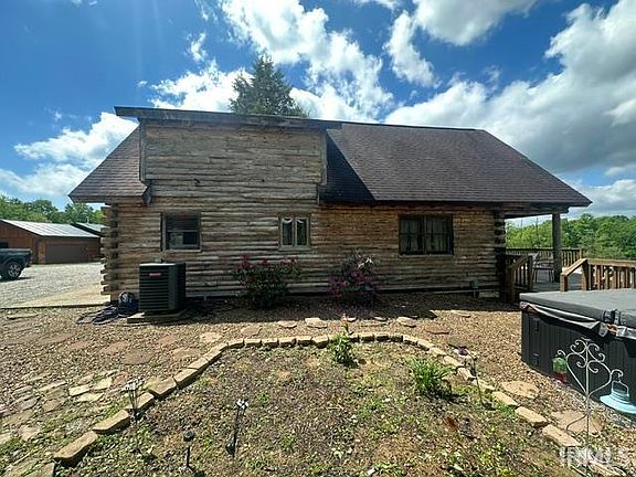 4th image of 7290 S Meadows Ln