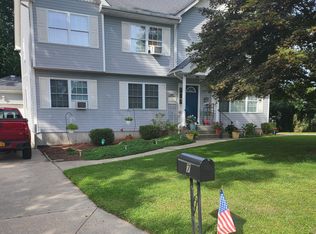 7 Virginia Rd, Lake Grove, NY 11755