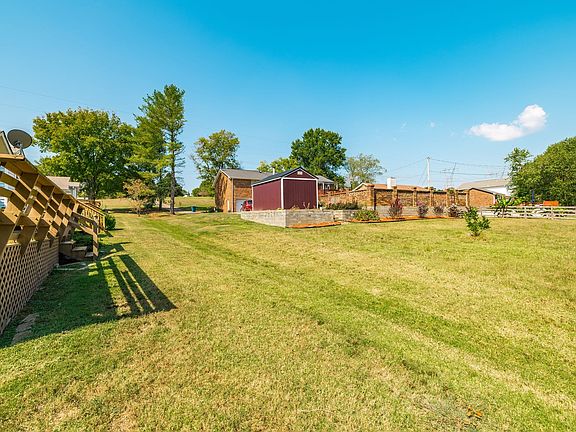 4th image of 106 Rolling Meadows Dr