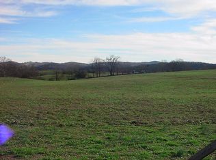 1174 Cross Valley Rd, Lafollette, TN 37766