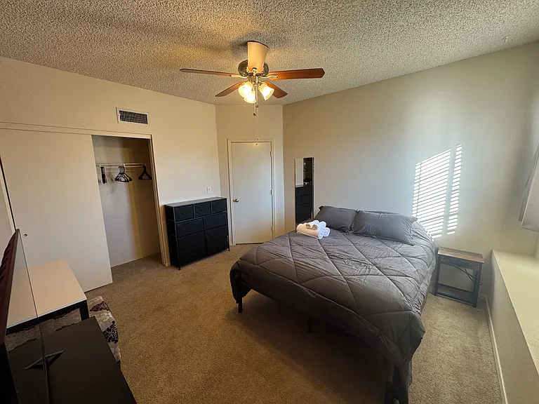 3728 N Copenhagen Dr — Photo 18