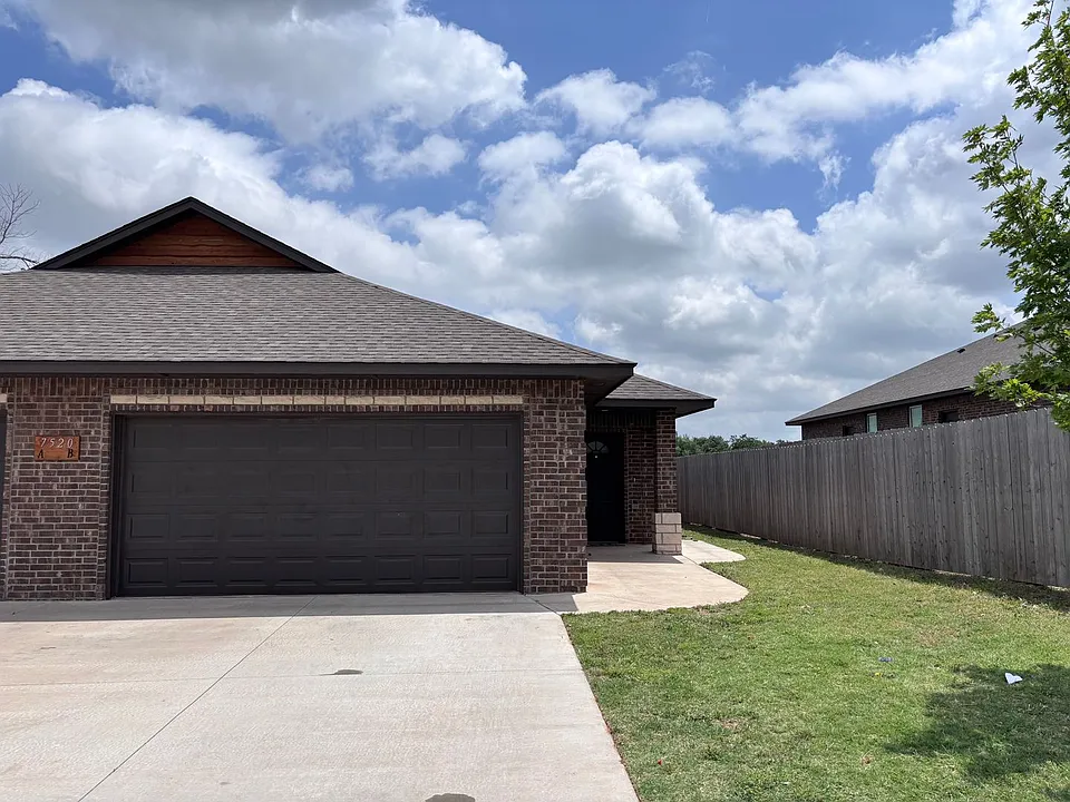 7520 Redbud Villa Ct #B