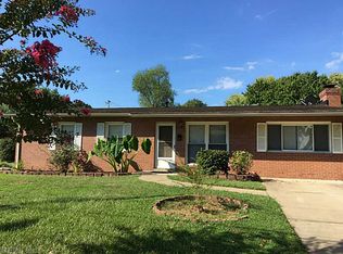 9 Tillerson Dr, Newport News, VA 23602