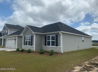904 Uplands Ln, Jacksonville, NC 28546