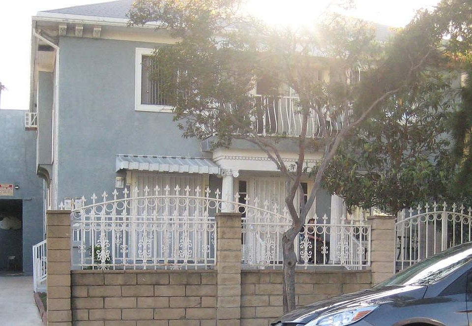 1st image of 1739 N Kenmore Ave