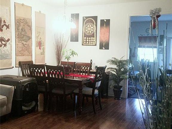 2nd image of 889 Graystone Cir #49