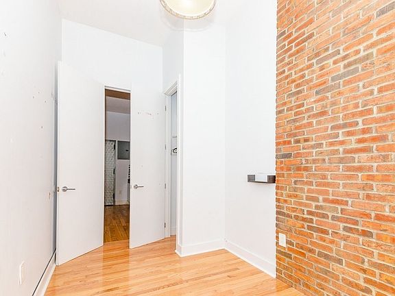 5th image of 518 Grand St #1B