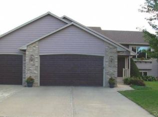 4209 E 38th St, Sioux Falls, SD 57103