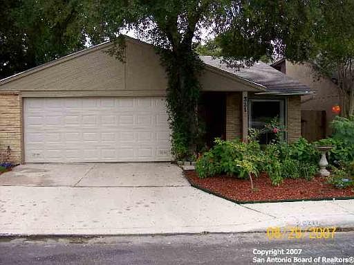 2nd image of 3211 THRUSH BEND