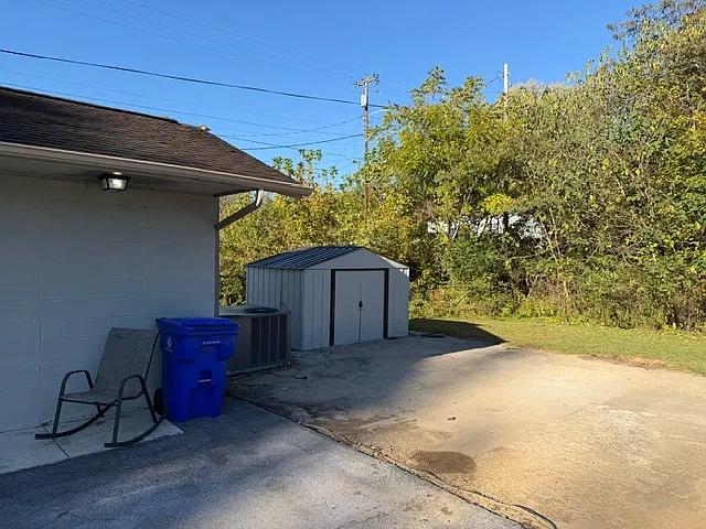 2 bed, 896 sqft, $1,600 — Photo 4