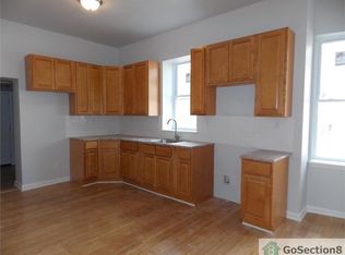 1816 S 55th St, Philadelphia, PA 19143