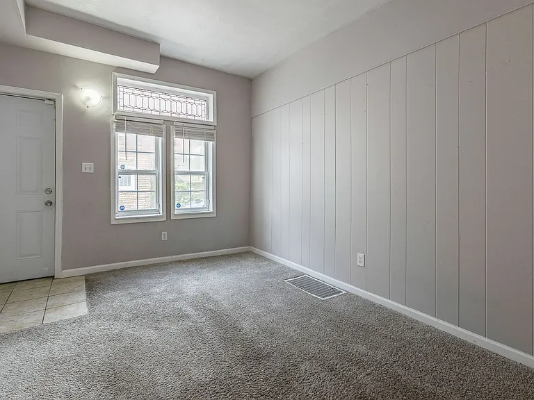 2013 Gregory St S — Photo 17