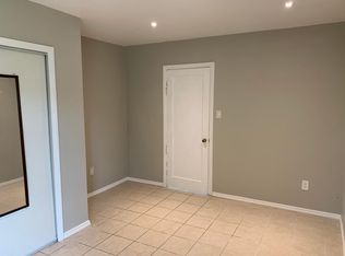 11629 Vieta Ave, Lynwood, CA 90262