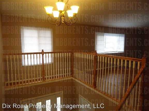 2nd image of 664 Glenway Dr