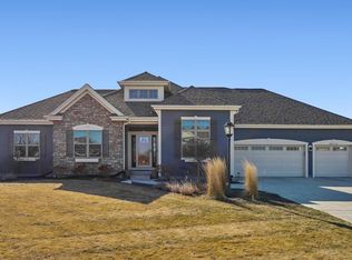 S87W17765 Edgewater Ct, Muskego, WI 53150