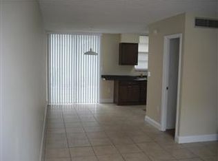 6135 SW 69th St, South Miami, FL 33143