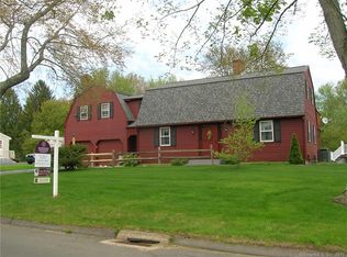 140 Arbutus St, Middletown, CT 06457