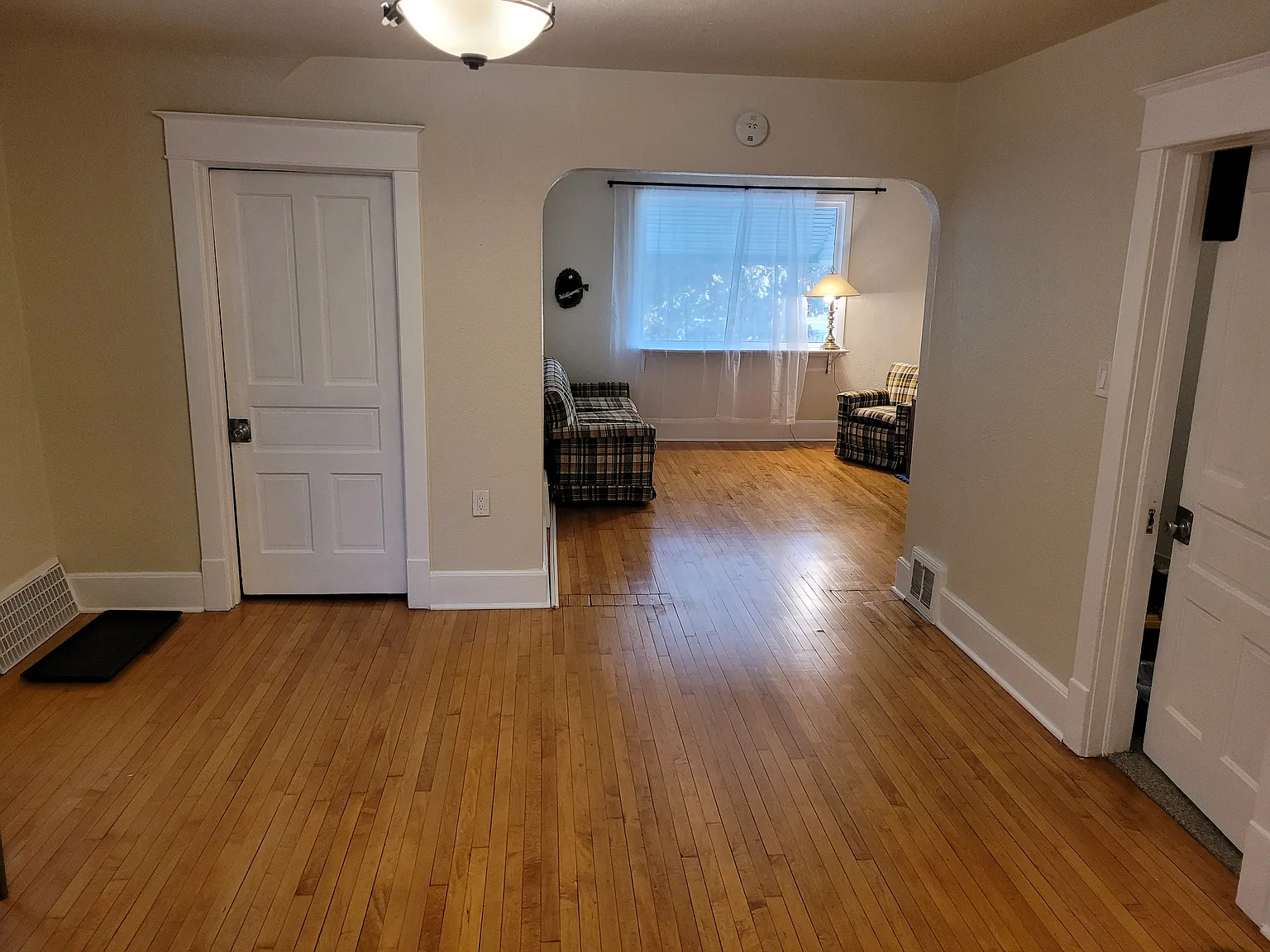 2 bed, 1100 sqft, $1,150 — Photo 3