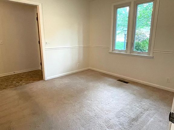 5th image of 6808 River Ridge Dr