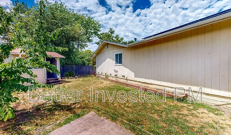 832 S Orchard Ave — Photo 29