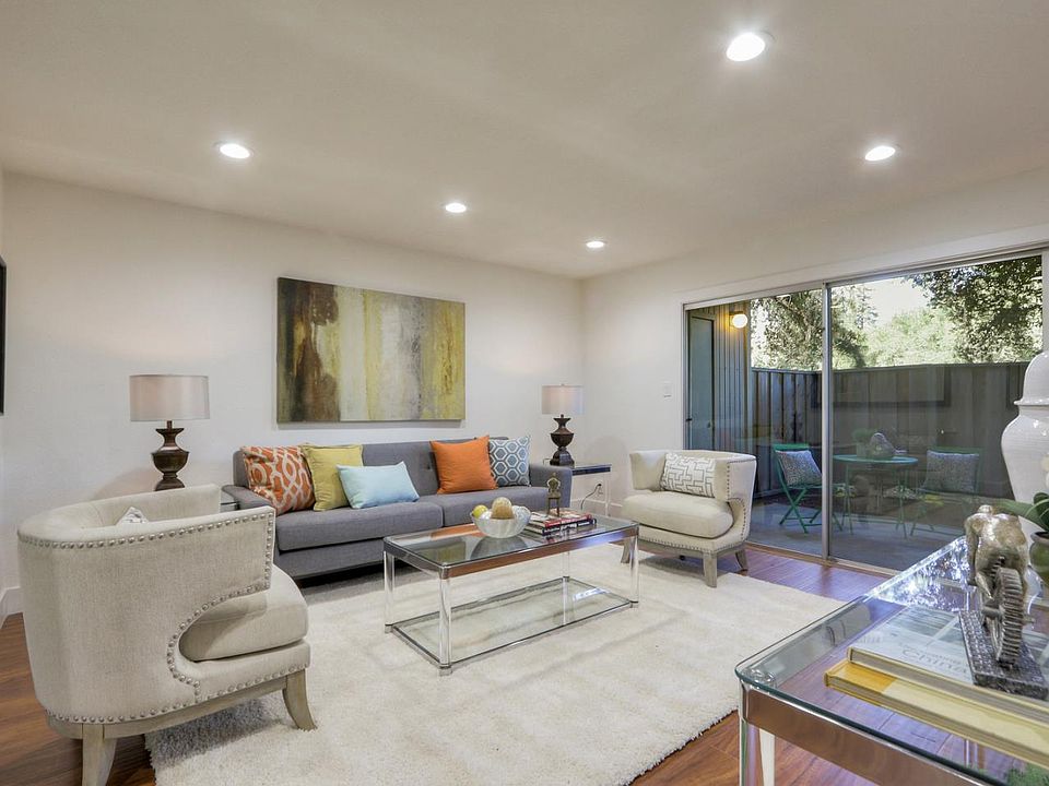 1st image of 505 Cypress Point Dr Unit 21