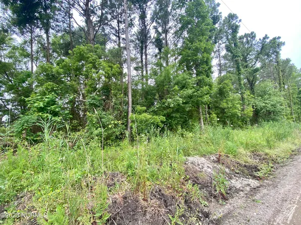 112 Edgewater Drive, Shiloh, NC 27974