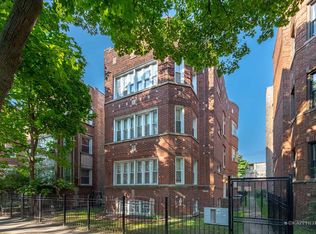 7640 S Phillips Ave, Chicago, IL 60649