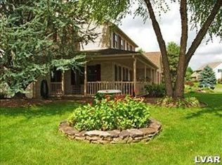 4621 Oakwood Ln, Nazareth, PA 18064