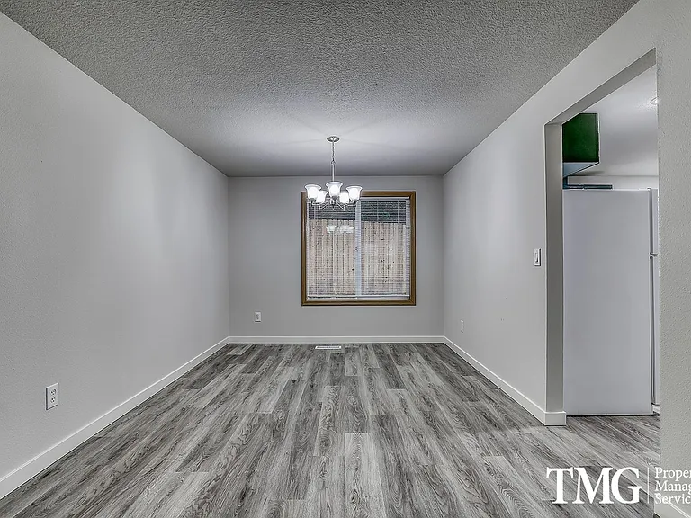 3708 NE 98th St — Photo 6