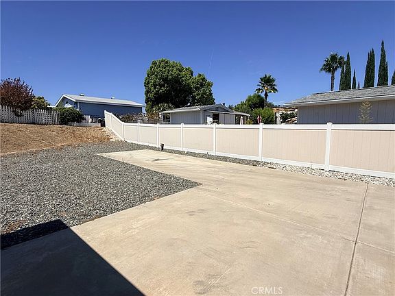 5th image of 38055 Calle Amigable