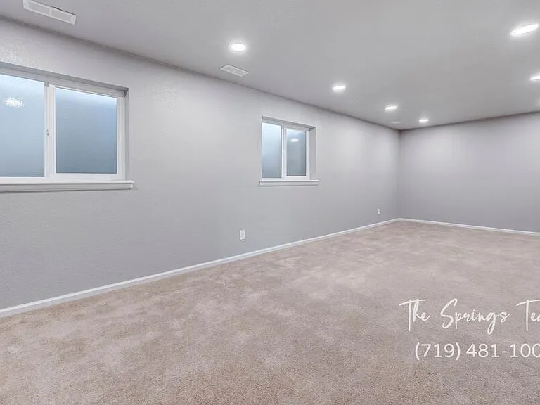 6460 Bugle Dr — Photo 39