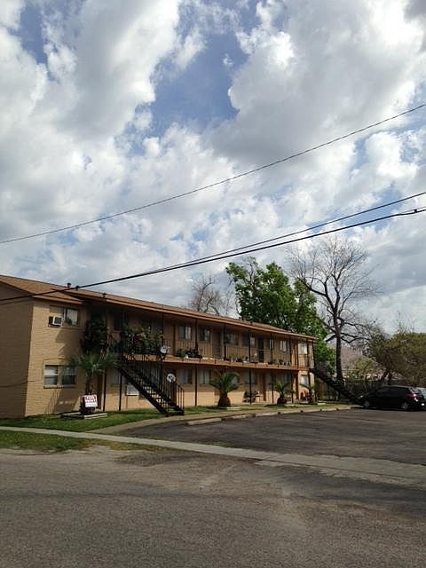 Building Photo 3