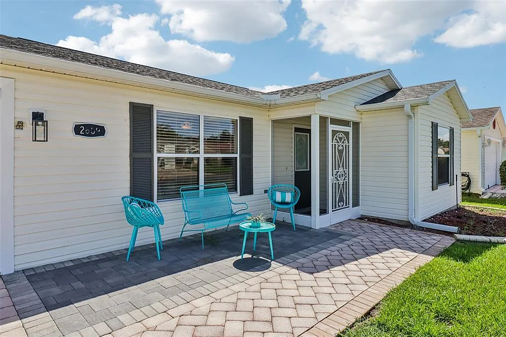 2 bed, 2.0 bath, 1388 sqft, $2,150 — Photo 4