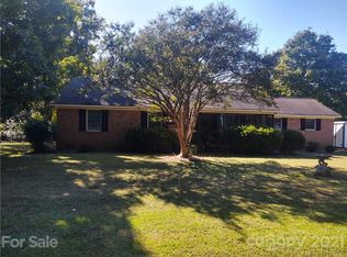 5933 Old Plank Rd, Charlotte, NC 28216