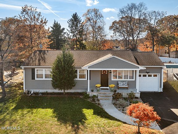 3rd image of 970 Stamler Drive
