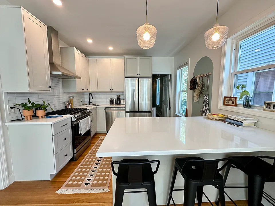6 Haverford St #2