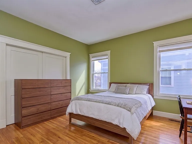 118 Trowbridge St #6 — Photo 10