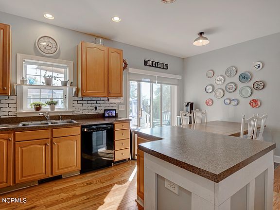 2nd image of 4491 Pinewood Village Dr SE