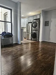 572 Maple Street, #1
