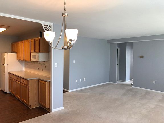 5th image of 6621 Wakefield Dr APT 208