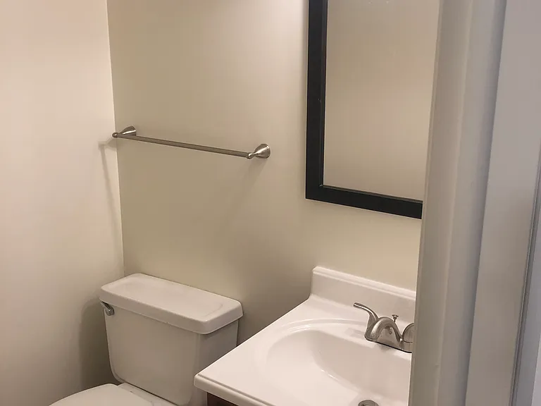 Regency Park Apartments — Photo 18