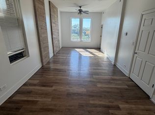 4320 W Congress Pkwy #2, Chicago, IL 60624